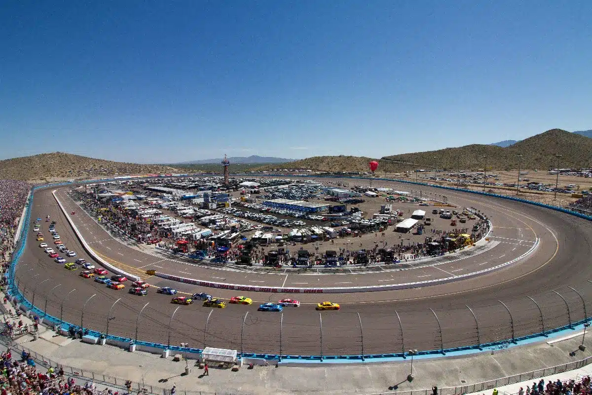 phoenix raceway